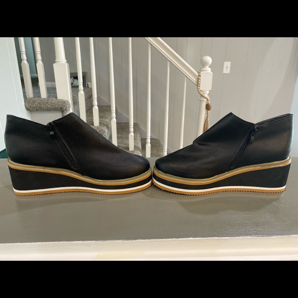 Wedge Booties size 8/39 never worn!